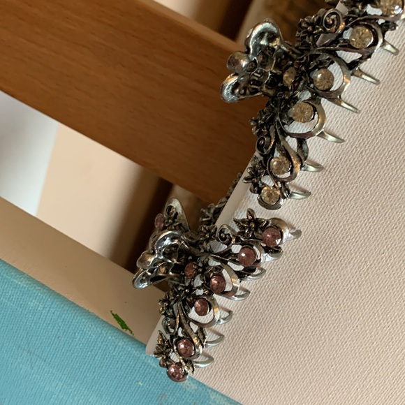 HOLIDAY HAIR WEAR, a better look at all - Picture 2 of 4